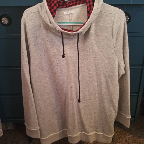 Maurices Sweaters - Grey Sweater with Buffalo Plaid Maurices Sweaters - Grey Sweater with Buffalo Plaid